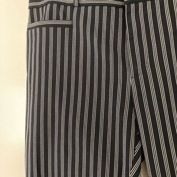 Banana Republic Stripped Pant - Picture 10 of 12